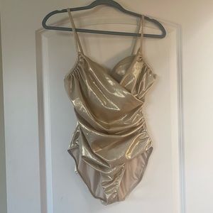 Newport News gold swimsuit size 10